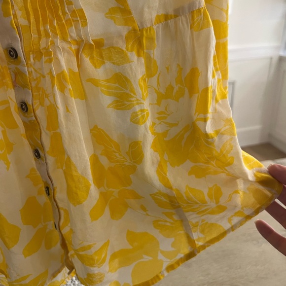 Anthropology happy yellow and white light weight size small peplum blouse - Picture 4 of 7